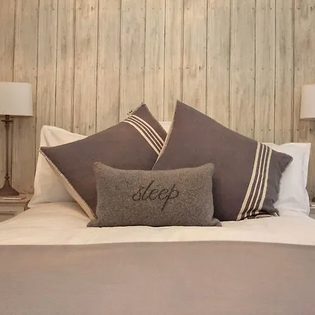 Trelan Holiday home *